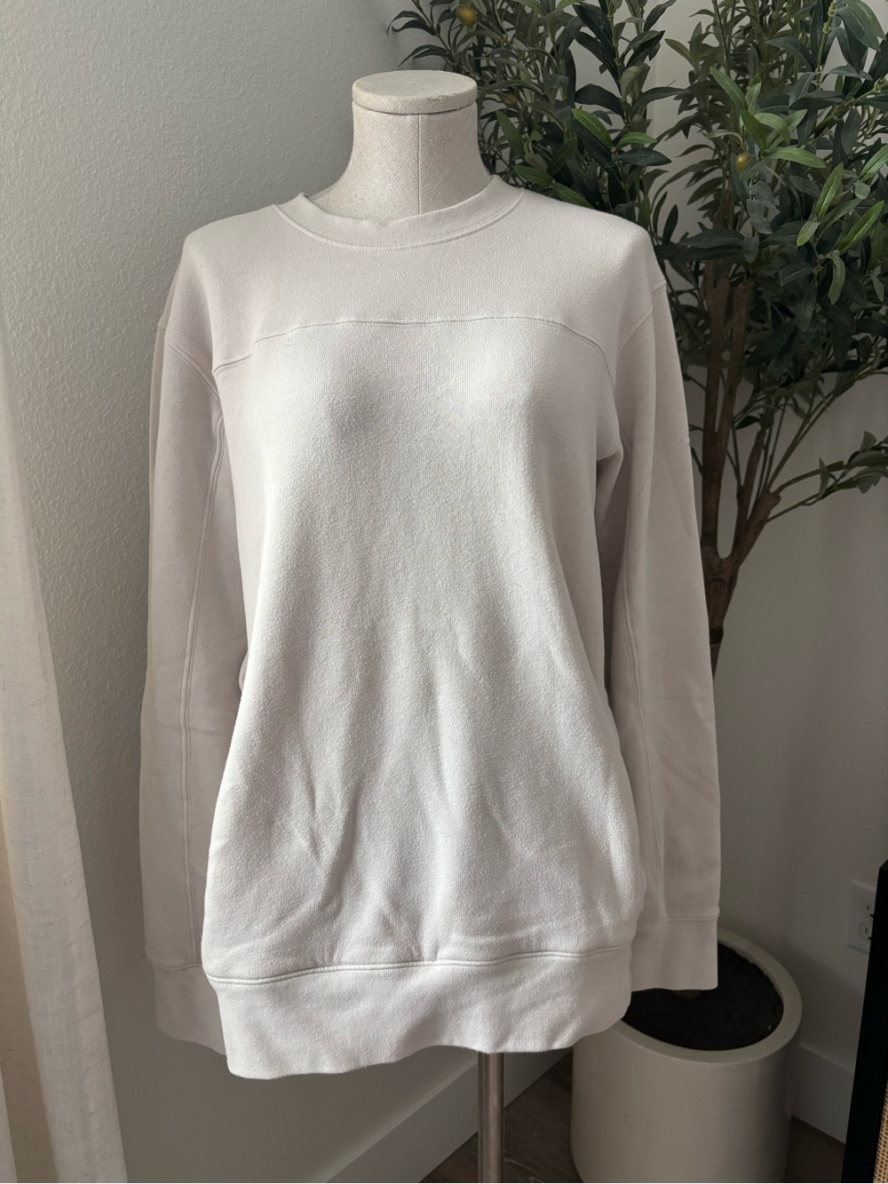 Alo Yoga Crewneck Sweater sz L